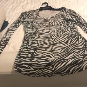 Along sleeve animal print shirt.